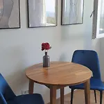 Hana דירה